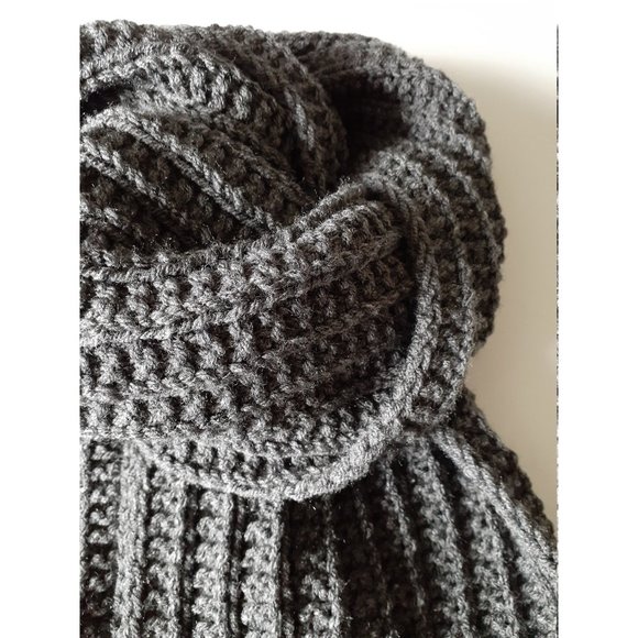 Silver gray acrylic shawl knitted - Picture 7 of 9